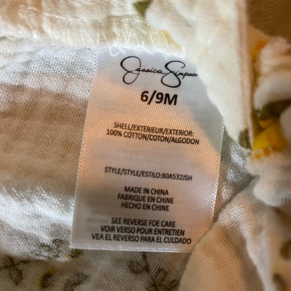 Jessica Simpson Cream Overalls with Lemon Print Size 6-9 Mos - Picture 3 of 4